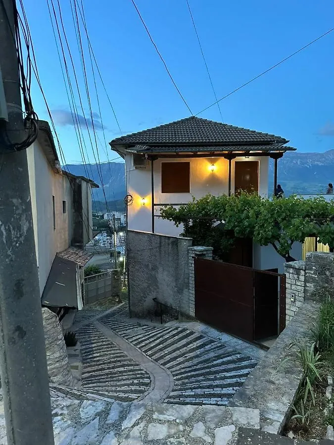 Hotel Jons Apartment Gjirokastër