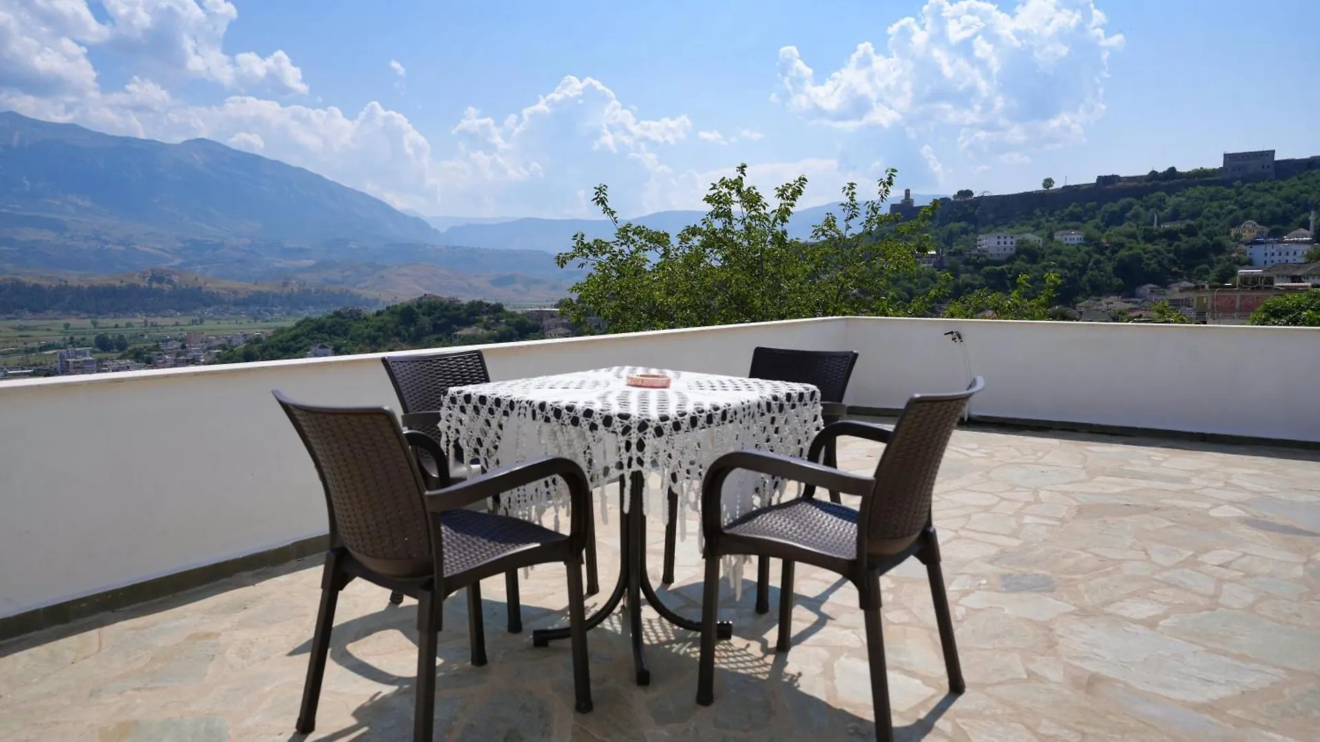 *** Hotel Jons Apartment Gjirokastër Albanie