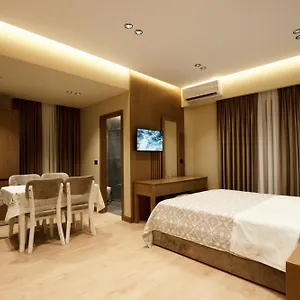 Sunny Hill Boutique Hotel